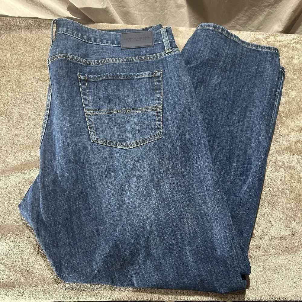 Lucky Brand Men's 181 Relaxed Fit Straight Jeans Size 42x32 Medium Wash Blue